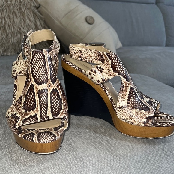 Michael Kors Brown Snakeskin Wedges - Picture 1 of 4